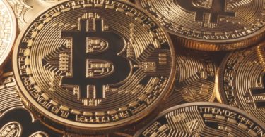 Bitcoin stabile in zona $8.000
